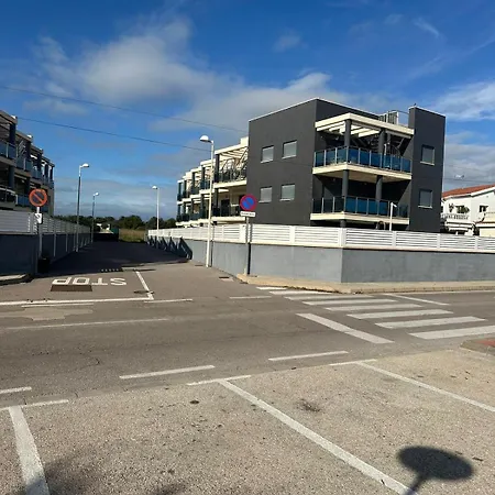 Ground Floor On The Seafront With Pool Διαμέρισμα